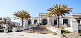 Foto: University of San Diego Copley Library, Außenansicht