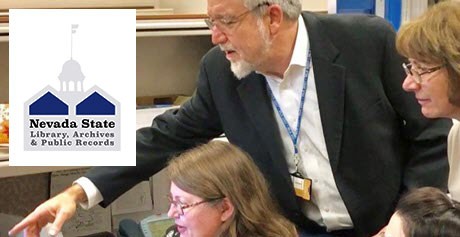 Personal de la Nevada State Library ingresando el primer registro de realidad extendida en WorldCat Personal de la Nevada State Library ingresando el primer registro de realidad extendida en WorldCat