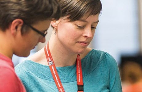 Étudiants à la bibliothèque de la Swinburne University of Technology Étudiants à la bibliothèque de la Swinburne University of Technology