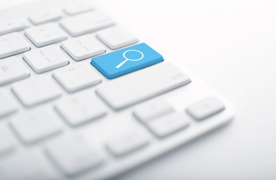 Teclado con tecla de búsqueda