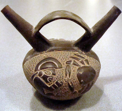 奇穆陶器双嘴壶